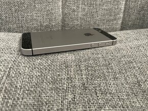 iPhone SE 1. Generácie 32GB (2016) plne funkčný - 6