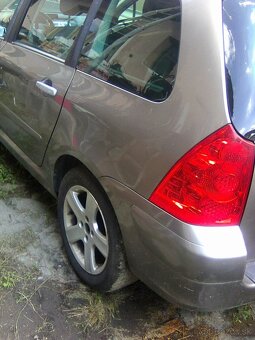 PEUGEOT 307 NARAZNIK,KAPOTA - 6