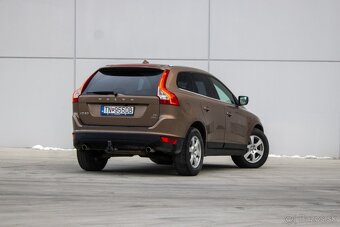 Volvo XC60 D5 (151kW) AWD Momentum Geartronic - 6