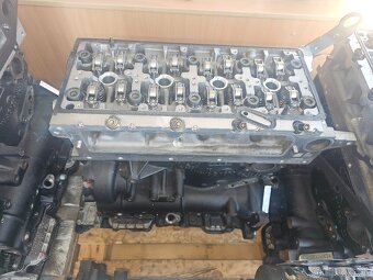 MOTOR 2,0 TDI 135 KW CUPA OCTAVIA III RS - 6