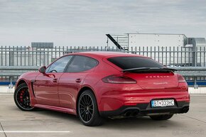 Porsche Panamera GTS PDK - 6