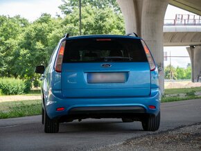 Predám Ford Focus Kombi 1,6 16V benzín 74 kW/101 koní - 6