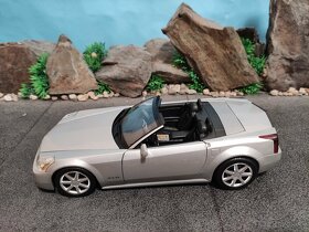 Prodám model 1:18 Cadillac XLR - 6