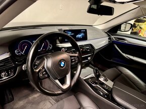 BMW 530i Xdrive Model 2018 - 6