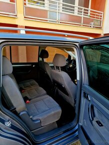 Predám volkswagen Touran 1.9tdi 77kw - 6