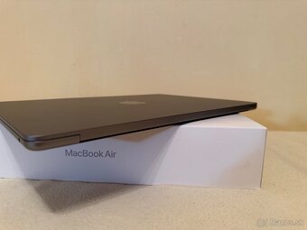 MacBook Air 15 8/256GB grey 100% stav - 6