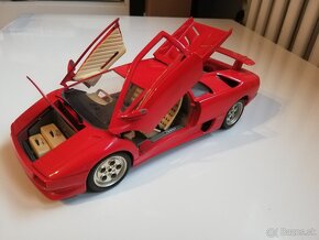 1:18 Lamborghini Diablo Bburago  1990 - 6