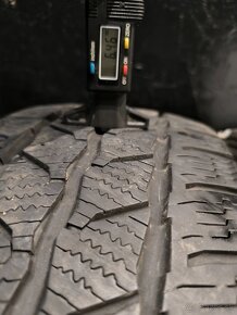 215/60 R17C Continental zimne pneumatiky - 6