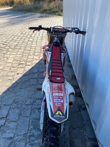 Honda CRF250R - 6