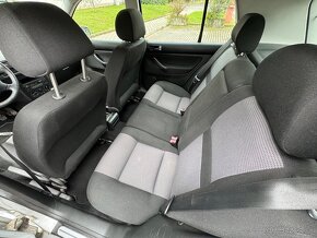 Volkswagen Golf 1.6 77 kW Klima 1. majitel - 6