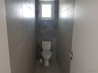 3 IZBOVÝ KLIMATIZOVANÝ BYT S BALKÓNOM - 6