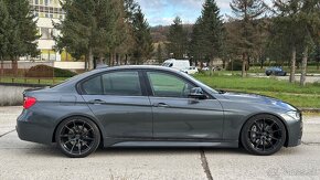 BMW F30 335i xDrive M Performance Manuál - 6