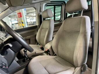 Volkswagen Caddy Life 1.9 TDI 7 míst - 6