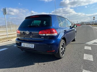 Volkswagen Golf 1.6 TDI STYLE - 6