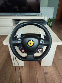 Volant Ferrari 488 GTB pre PS4 -  Thrustmaster T80 s krabic - 6