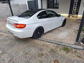 Predám BMW E92 320D Mpacket 4x4 xdrive - 6