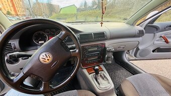 Volkswagen PASSAT - 6