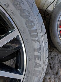 20"letné pneu Goodyear Eagle F1 285/45/R20 SUV - 6