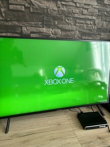 Xbox One X 1TB (4k) - 6