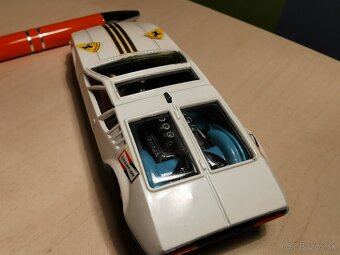 Corgi toys Mangusta deTomaso - 6