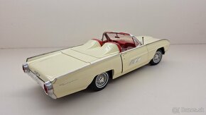 1:18 FORD THUNDERBIRD 1963 - 6