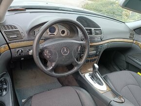 Predám Mercedes E270 CDI kombi - 6