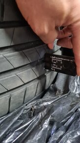 Prdam letnne pneu 235/45 r17 - 6