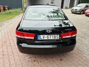 Hyundai Sonata - 6