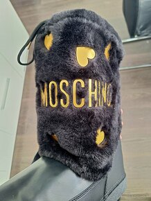 Snehule Love Moschino - 6