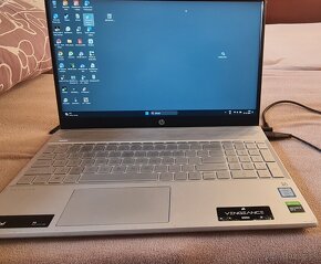 HP PAVILION 15 - 6