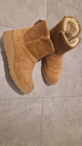 UGG platform, v. 37/38 - 6