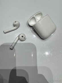 Bezdrôtové slúchadlá apple airpods 2. generácie - 6