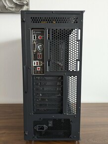 Domáci server 4 vlákna / 64 GB RAM (~22W v nečinnosti) - 6