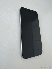 iPhone 15 Pro (128 GB) - 6