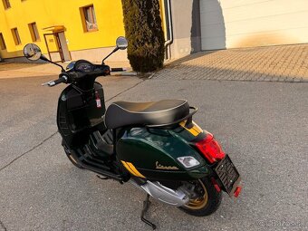 2022 PIAGGIO VESPA 300 GTS HPE RACING SIXTIES 3000 km - 6