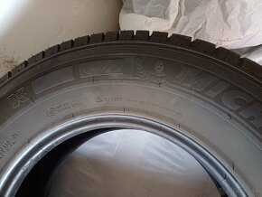 225/75 r16c michelin - 6