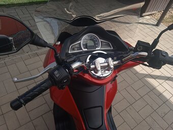 Hondu PCX 125 ako nova..krasna metaliza - 6