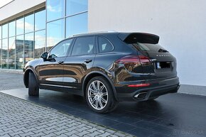 PORSCHE CAYENNE II FL - 6