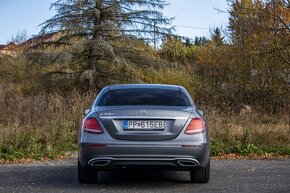 Mercedes-Benz E trieda Sedan 350 d - 6