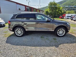 VW Touareg II 3,0 TDi 193 kW  8°automat  4x4 - 6