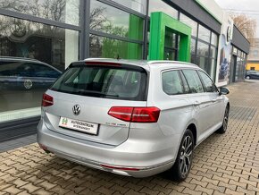 Volkswagen Passat Variant 2.0 TDI 190k Highl. DSG 150tis. km - 6