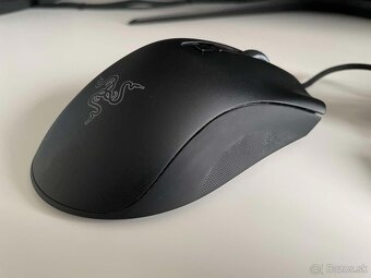 Predám hernú myš Razer Deathadder V2 - 6