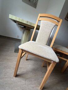 Kuchynský Set,roztahovaci stôl + 4x stoličky  90€ - 6