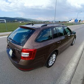 Škoda Octavia Combi 2.0 Diesel 110kw Dsg - 6