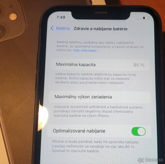 iPhone 11 128GB čierny dobrá kapacita pekný stav - 6