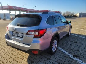 Subaru Outback 2.5i - 6