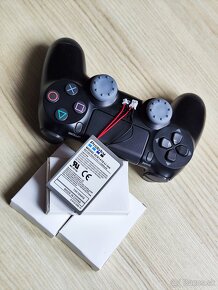 Veľká 2000 mAh batéria pre SONY Ovládač Dualshock 4 na PS4 - 6