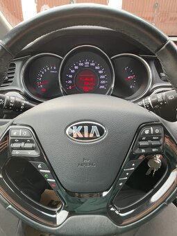 Kia Ceed 1.6 GDI GOLD MY2017 - 6