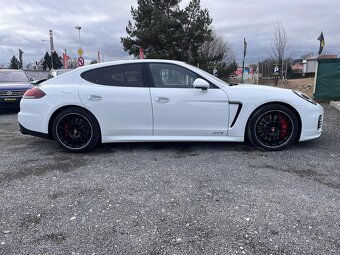 Porsche Panamera GTS - 6