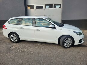 PEUGEOT 308 SW 1.2i 81kW combi, r.21 134000km ČR VELMI PĚKNÝ - 6